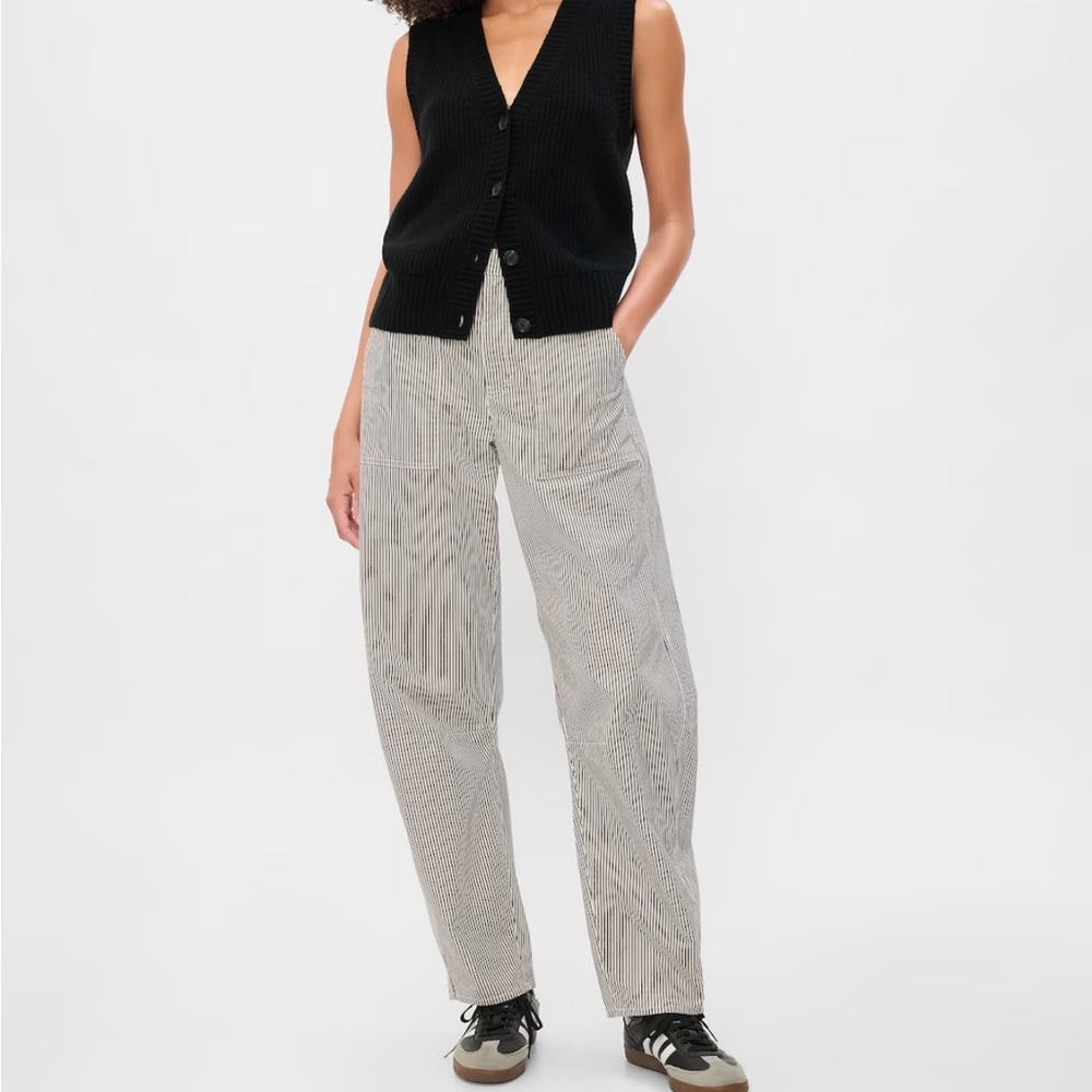 GAP Factory High Rise Barrel Khakis